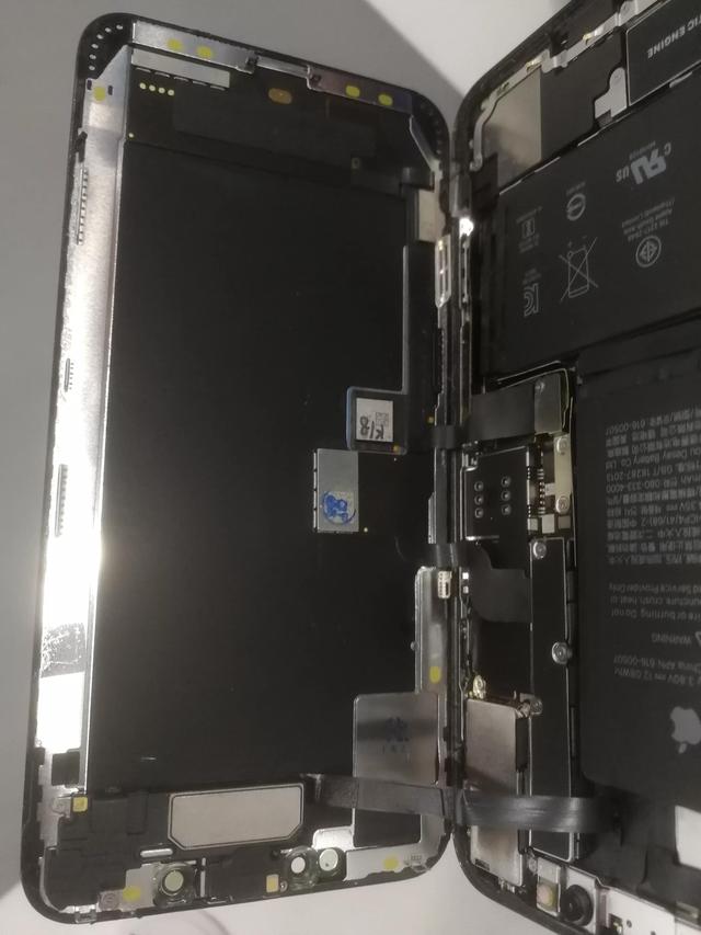 压盖板是什么意思，压盖板是什么意思多少钱（第三方维修手机套路深）