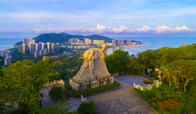 海南島旅遊景點,海南島旅遊景點大全(海南三亞十大景點推薦)