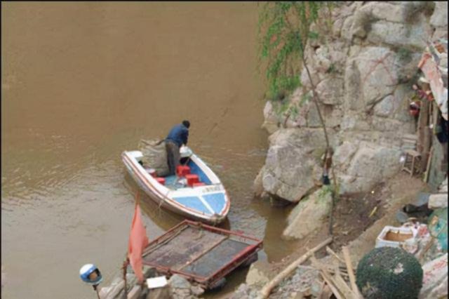 黄河捞尸人，黄河捞尸人捞死尸图片（用烟味掩盖身上的“尸臭”）