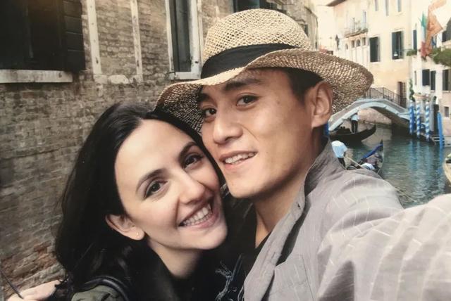 爸爸我们去哪儿，爸爸我们去哪儿简介（《爸爸去哪儿》俩男孩变化大）