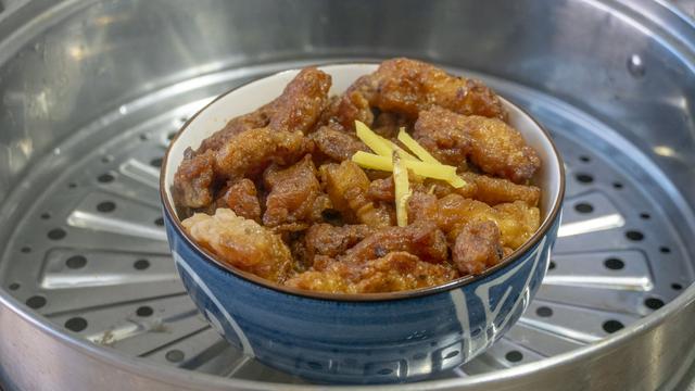 年夜饭怎么做炸货，过年吃的炸货（8道过年必备炸货）