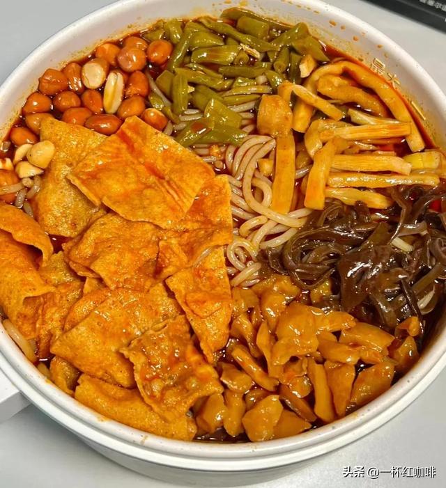 必吃的30种食物这些食物非常好吃，中国最受欢迎的十种小吃