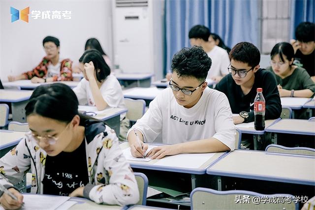 300分高三如何逆袭，高中如何从300分逆袭到600（如何从300分逆袭500分）
