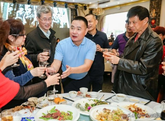 给长辈的敬酒词接地气，敬长辈的祝酒词简单接地气（牢记3句“敬酒话”）