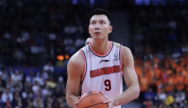 打篮球怎样稳住投篮的手型，打篮球怎样稳住投篮的手型图片（正负值+21队内最高）