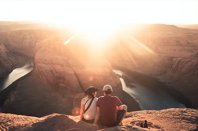 第一次表白该怎么说，简单朴实不肉麻的情书（第一次表白送多少朵花）