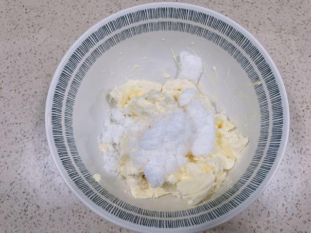 月子能吃蛋糕吗，坐月子能吃蛋糕吗（建议做这个蛋糕吃）