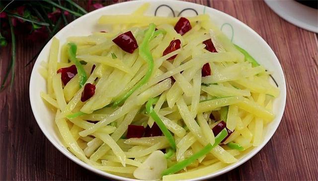 家常土豆丝怎么炒好吃又简单，土豆丝怎么炒好吃又简单（土豆丝又脆又好吃）