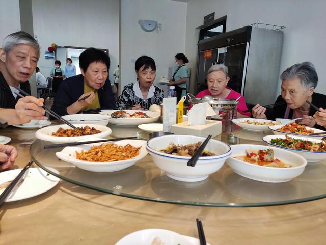 同学情谊的句子，珍惜同学情谊的句子（道一声秋安）