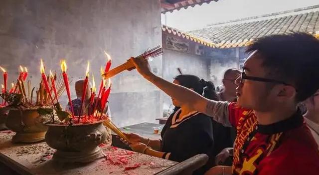 放生的最佳时间，上午放生好还是下午放生好（十月十五下元节）