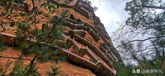 天水麦积山石窟，新华社千年麦积石窟（<甘肃5A级景区>）