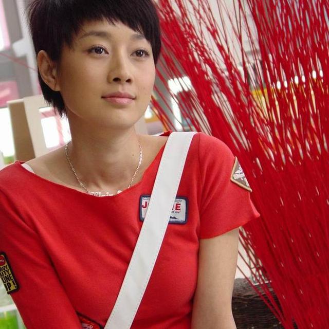 孙俪的各种短发发型，留短发很美的6位女星