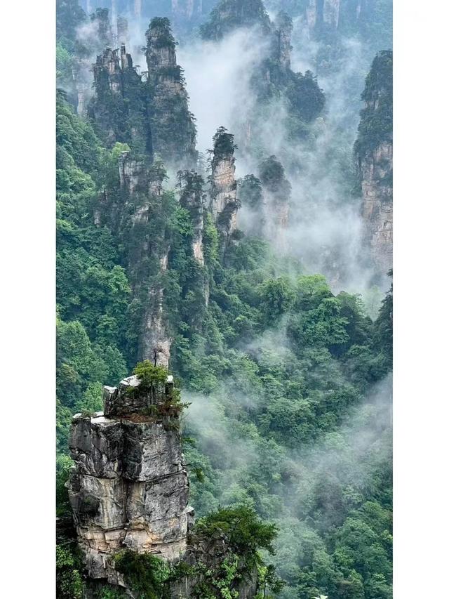 湖南凤凰古城张家界，湘遇•山之巅：张家界凤凰古城