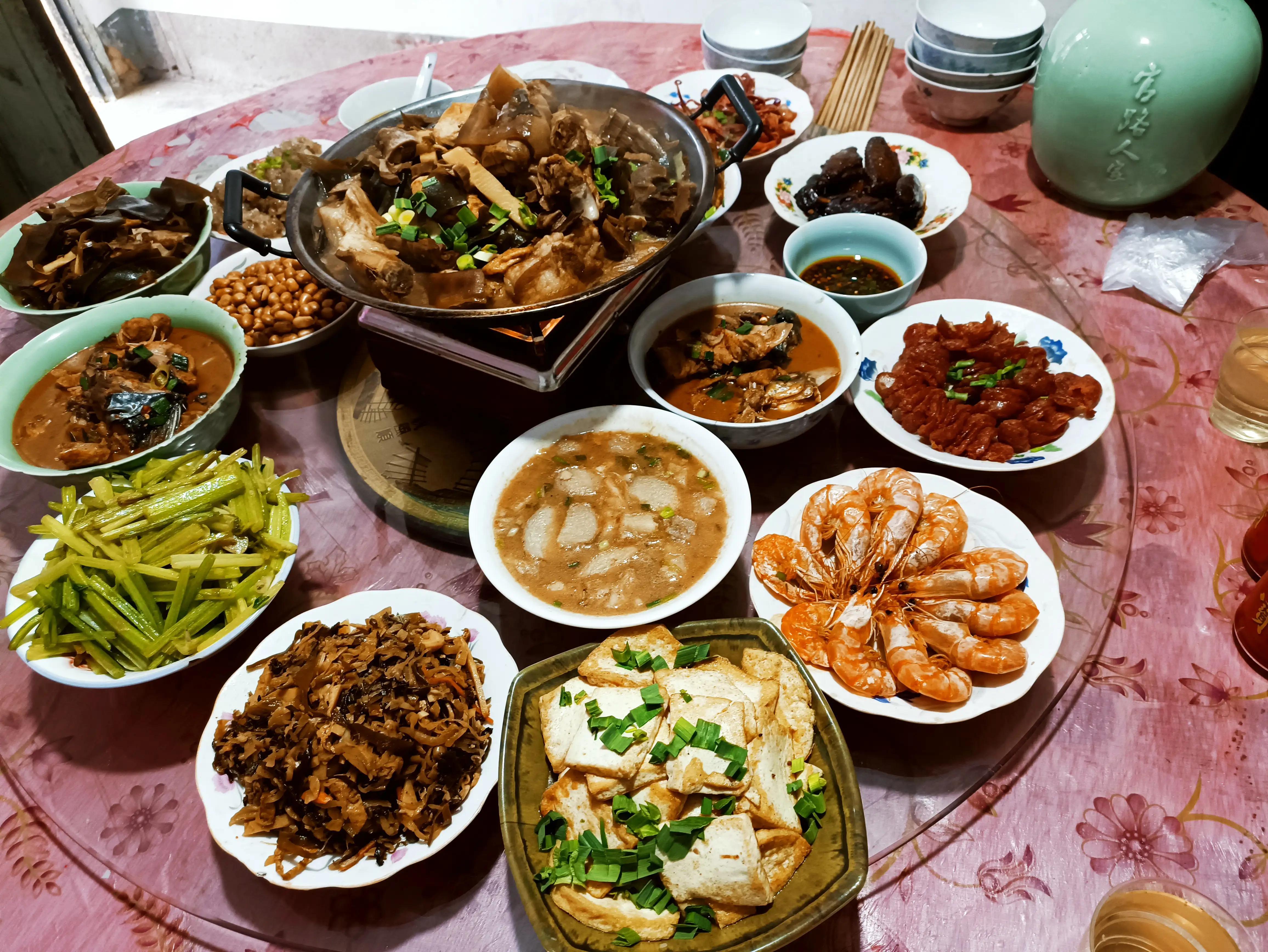 农村年夜饭照片 真实图片