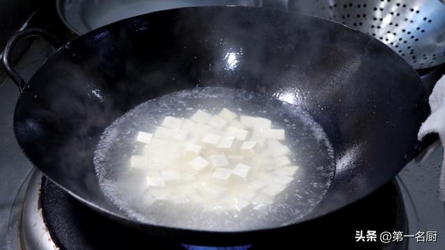 蛋黄豆腐做法介绍，蛋黄豆腐（分享5种豆腐最好吃做法）