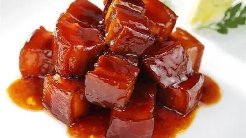 家庭红烧肉的简单做法，红烧肉家庭做法不腻（家里人就有口福了）