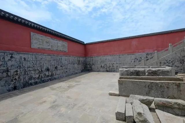 济宁旅游景点大全，济宁周围的旅游景点大全推荐一下（三孔、微山湖、两孟、水泊梁山……）