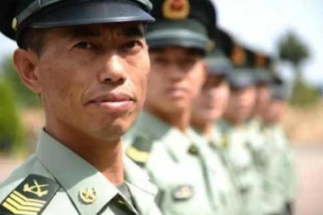 士官长是什么军衔，士官长是什么级别（三级军士长是一个什么级别的待遇）