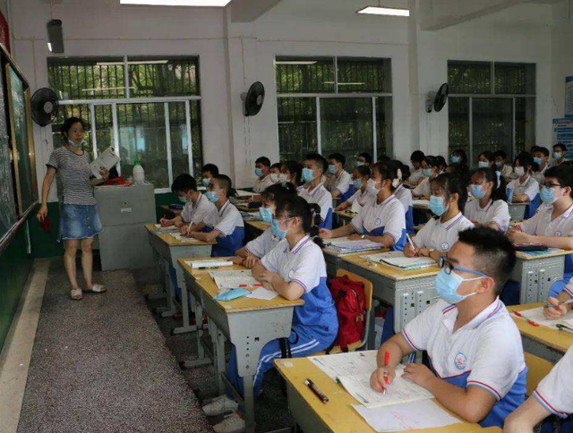 高中上几年，高中上几年大学上几年（学生的学制发生改变）