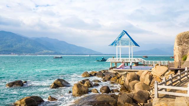 海南景点排名前十，海南必去十大景点（海南岛的十大魅力之地）