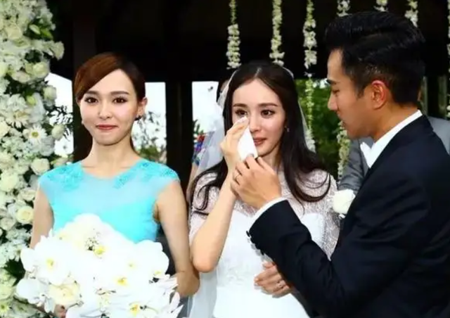 伴娘必须是未婚吗，已婚闺蜜可以做伴娘吗（00后女生当41次伴娘）