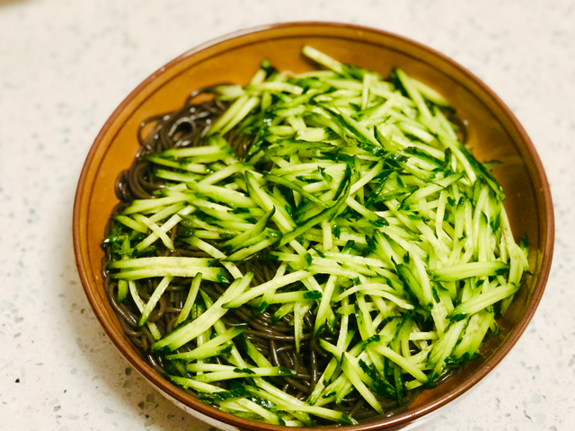 怎么自己做麻椒粉阿，自己怎么做麻辣粉（吃凉皮不如吃蕨根粉）