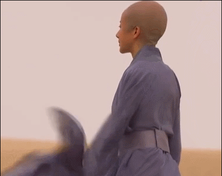 秃头留什么发型，秃头留什么发型好（同样是光头造型）