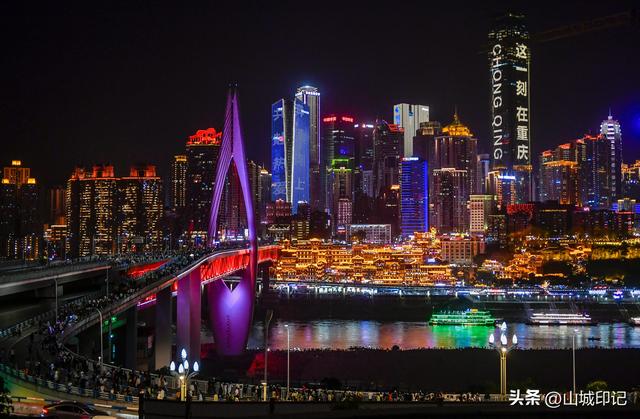 千厮门嘉陵江大桥，为什么叫千厮门大桥（重庆有个“世界最大的人行天桥”）