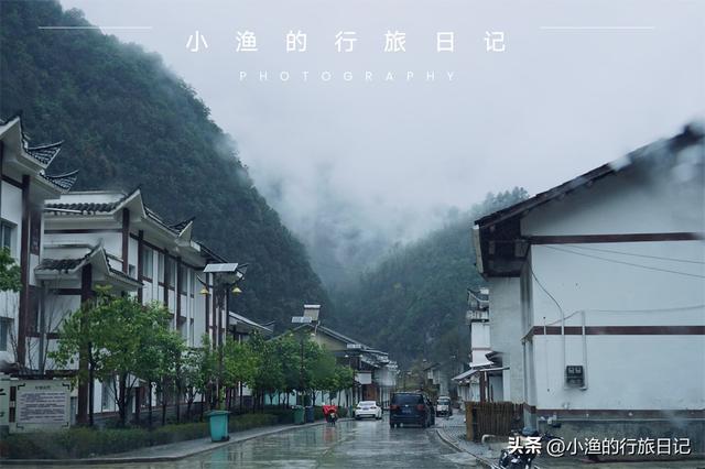 万亩油菜花海游玩攻略，奔赴川陕交界的巴山秘境
