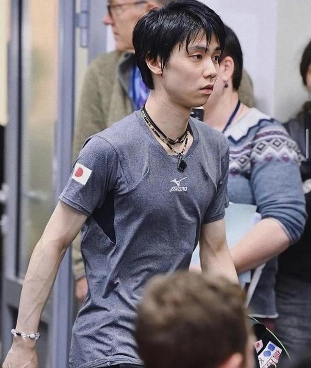 羽生结弦入中国国籍是真的吗，羽生结弦是中国人吗（日本报道羽生结弦被中国媒体热捧）