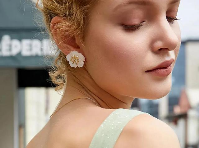 另类欧美：ihateu，微信头像，另类欧美：ihateu（欧美头像‖活在当下）