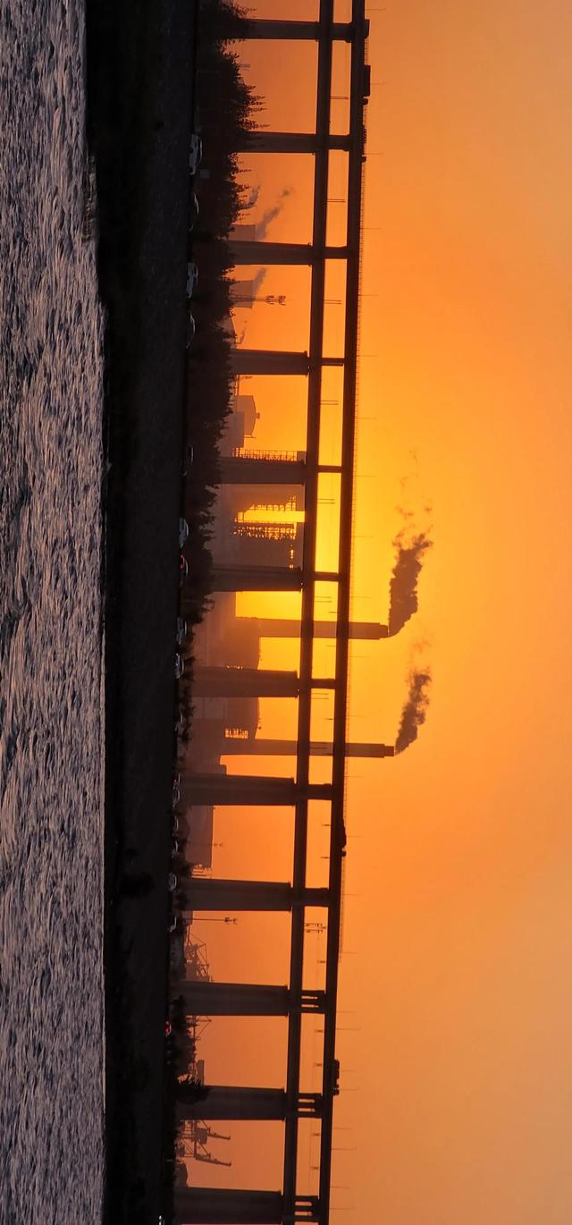 上海到青岛多远，上海到青岛的路程（上海青岛往返1400公里全程无高速沿途城市蜻蜓点水游）