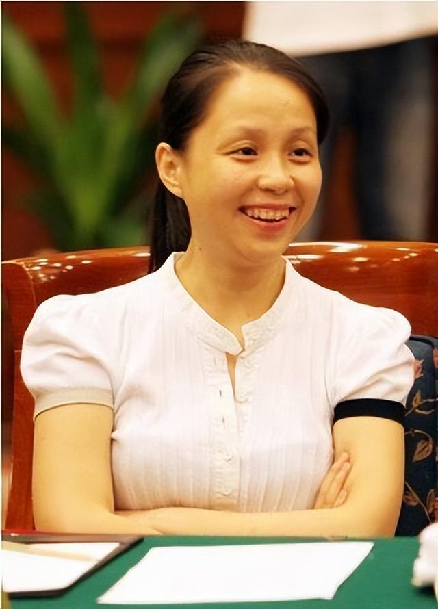 曝哇唧唧哇将影视化人气小说《难哄》，难哄影视化选角（肖战2023年经纪合约变动）