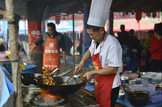 大理三月街，大理三月街的由来（今年“数字三月街”的这些隐藏技能）