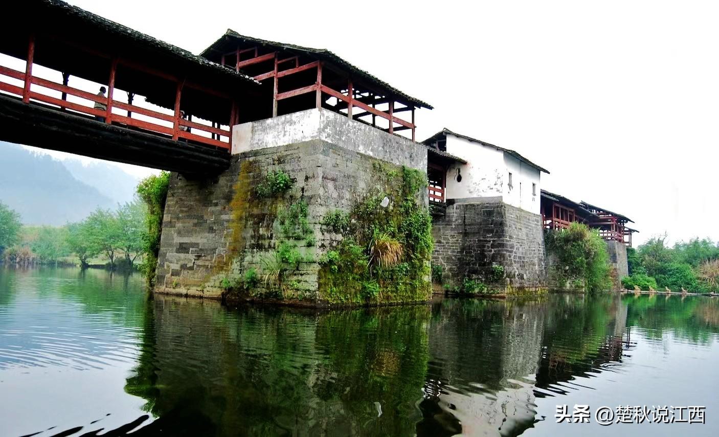 来婺源不到清华,是一种可惜,而到了清华,不看一看国宝廊桥,更是一种
