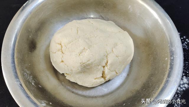 土豆包子馅怎么做好吃，土豆丝馅蒸包的做法（减肥者的“福音”）