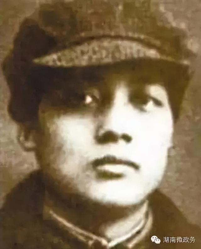 年龄最小的淅川移民，孟庆辉家（淅川张河移民王振三在家中毛主席纪念馆追忆毛家六烈士）