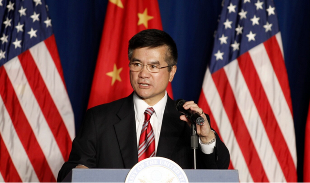 卸任驻华大使的骆家辉疯狂捞金，华裔骆家辉（靠一张中国脸成为美国高官）