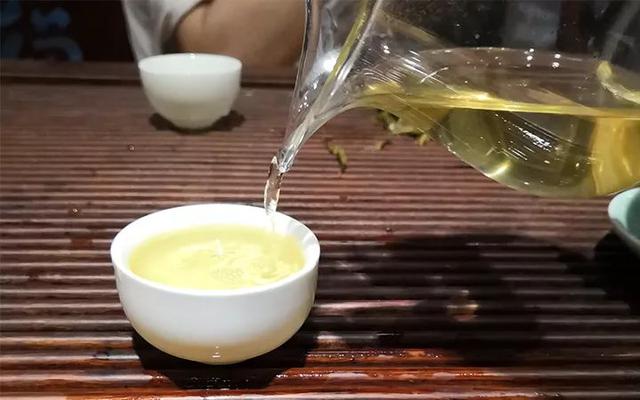 老曼峨属于什么茶类，为什么还有茶友喜欢喝