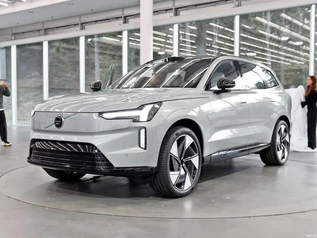 volvo是什么牌子的车，volvo是什么档次的车（沃尔沃的新旗舰SUV）