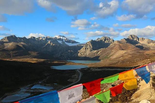 川藏线自驾游攻略，川藏线自驾游攻略最新版（自驾川藏南线318）