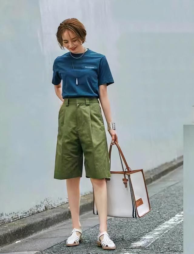 男士t恤穿搭，男生t恤太长怎么穿（对不起，那是你不会穿）