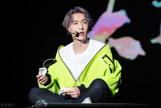 祈福 雅安，微信头像，祈福 雅安（三观比五官还正的男人有多耀眼）