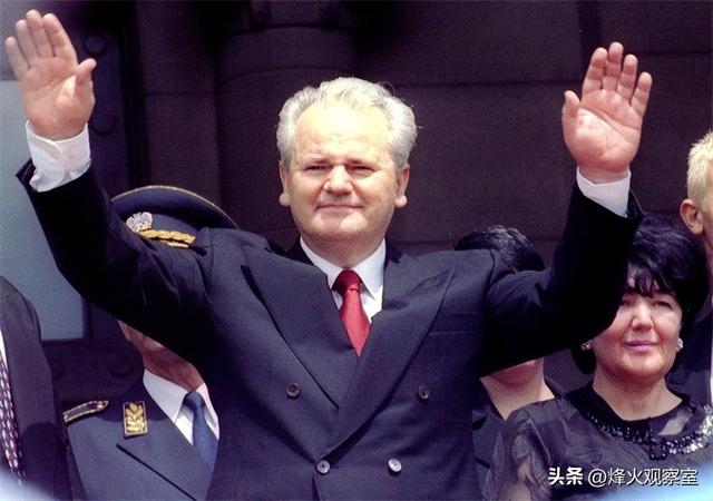 米洛舍维奇为什么被人出卖，此人为了十亿美元投靠美国出卖米洛舍维奇