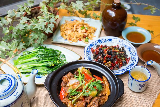 杭州名小吃有哪些，杭州有名的小吃是什么（怎么能不收藏这份最全美食攻略）