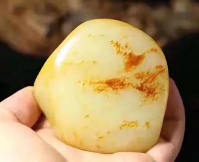 方解石玉是什么玉值钱吗，方解石玉值钱吗（王者玩具-不养人的8种玉）