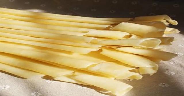 乳扇是什么，昆明乳扇是什么（大理·风物，乳扇的N种吃法）