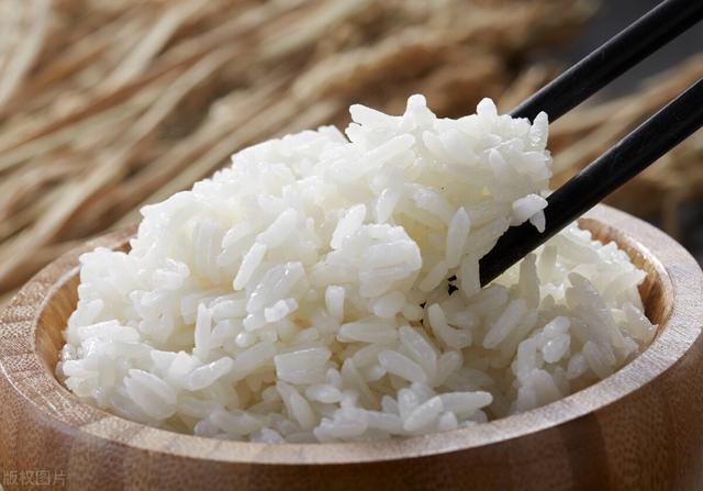 米饭的热量高吗，面条的热量比米饭的热量高吗（经常吃米饭会胖吗）
