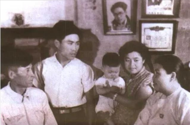 蔚华（1937年吉林一对兄妹的父亲服毒自杀）