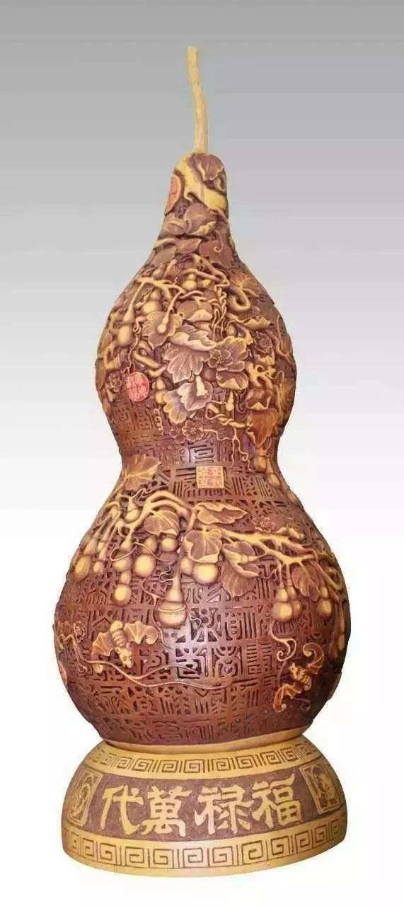 葫芦雕刻图案大全，如何雕刻简单葫芦工艺品（图片分享请欣赏艺术家在葫芦上雕刻的艺术品）